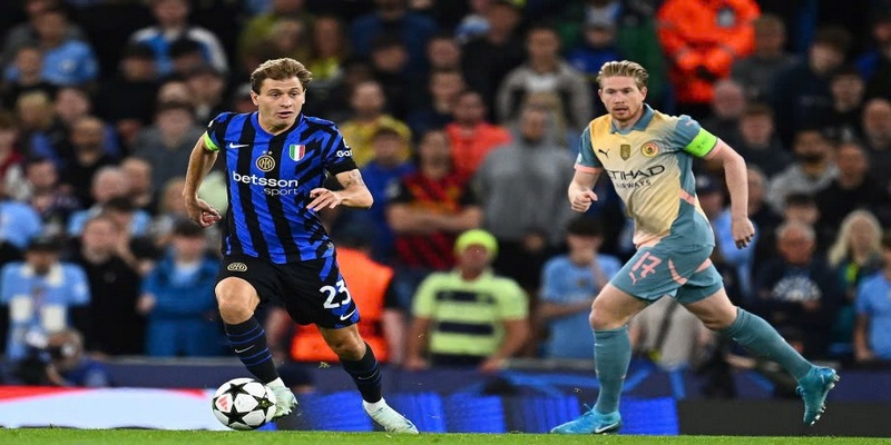 Nicolo Barella đã có màn trình diễn 10 điểm trước Manchester City